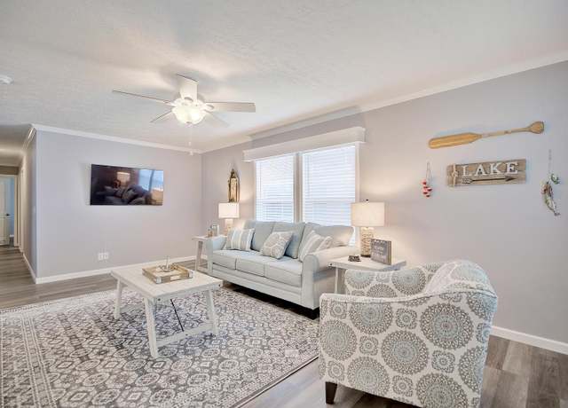 Property at 31120 Luxury Dr, Sebring, FL 33870, 3 beds, 2 baths