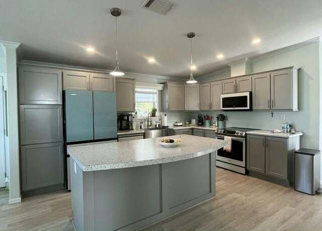 Property at NA Plan, Vero Beach, FL 32966, 3 beds, 2 baths