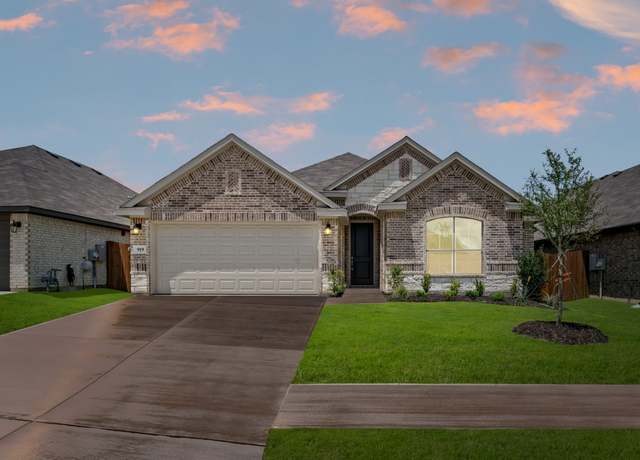 Property at 919 Madeline Ln, Cleburne, TX 76033, 3 beds, 2 baths
