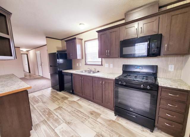 Property at 9892 Eastwinds Dr #1043, Fair Haven, MI 48023, 2 beds, 2 baths