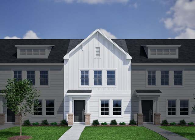 Property at 104 Denham Dr, Taylors, SC 29687, 3 beds, 2.5 baths