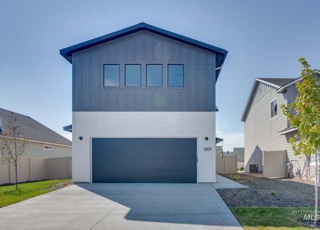 Property at 10515 W Night Heron St, Star, ID 83669, 4 beds, 2.5 baths