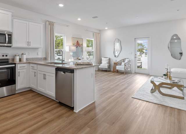 Property at 4272 Lost Bay Dr, Orange Beach, AL 36561, 3 beds, 2.5 baths