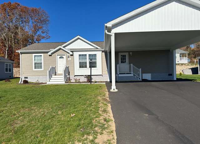 Property at 9 Millwood Dr #21, Uncasville, CT 06382, 2 beds, 2 baths