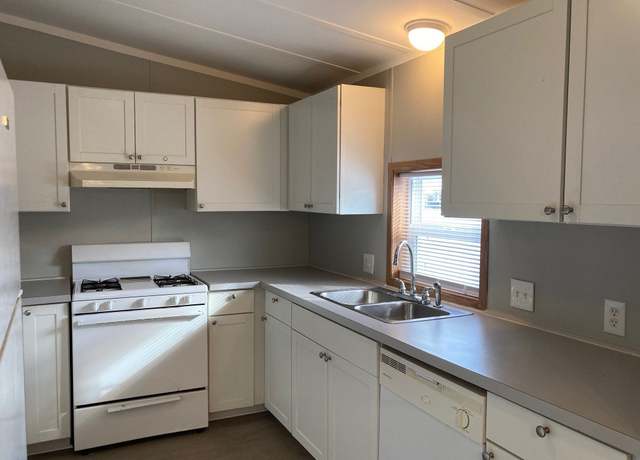Property at 46566 Chelon Court Site #1105, Macomb, MI 48044, 3 beds, 2 baths