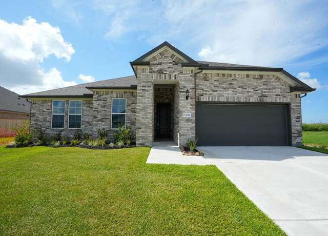 Property at 13601 Fairway Arbor Dr, La Marque, TX 77568, 4 beds, 3.5 baths