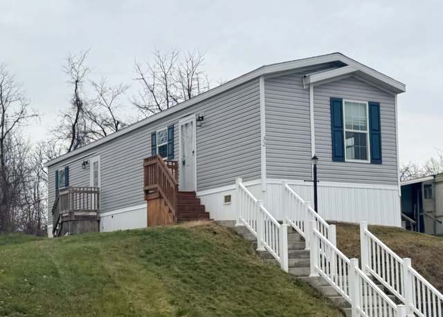 Property at 32 Leesburg Ct #32, Imperial, PA 15126, 2 beds, 1 bath