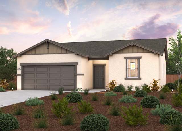 Property at 1696 Union Ave, Tulare, CA 93274, 3 beds, 2 baths