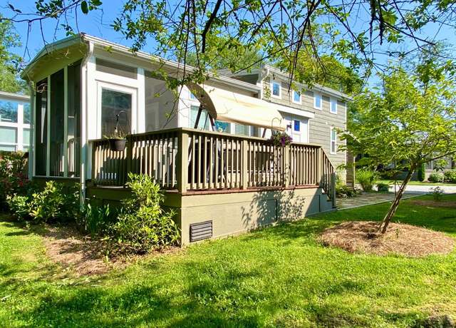 Property at 199 Drifting Brook Ln, Flat Rock, NC 28731, 1 bed, 1 bath