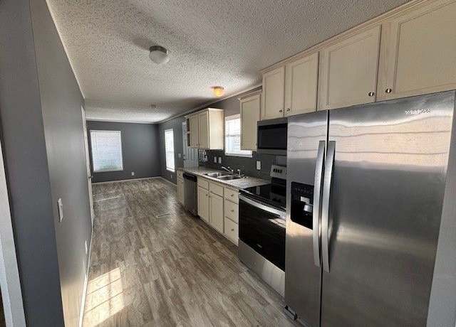 Property at 8 1st St, Dearborn Heights, MI 48127, 1 bed, 1 bath