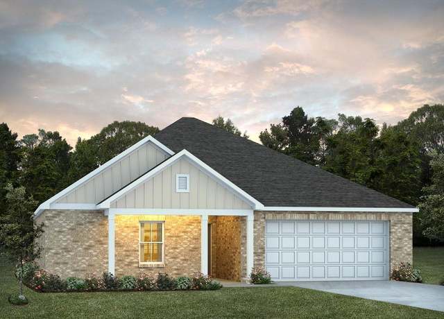 Property at 650 Ridgeland Rd, Dothan, AL 36301, 3 beds, 2 baths