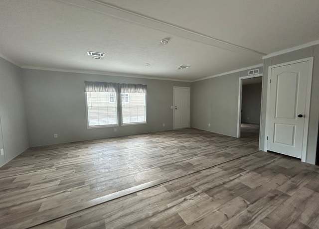 Property at 11611 Sir Lawrence Ct #117, Thonotosassa, FL 33529, 3 beds, 2 baths