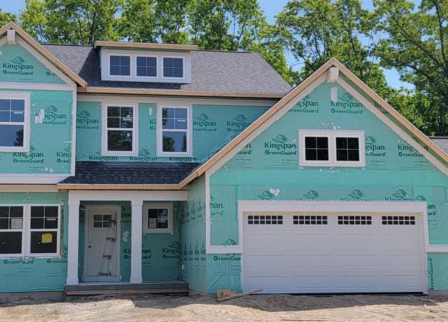 Property at 1404 Kimber Dr, Lowell, MI 49331, 4 beds, 2.5 baths