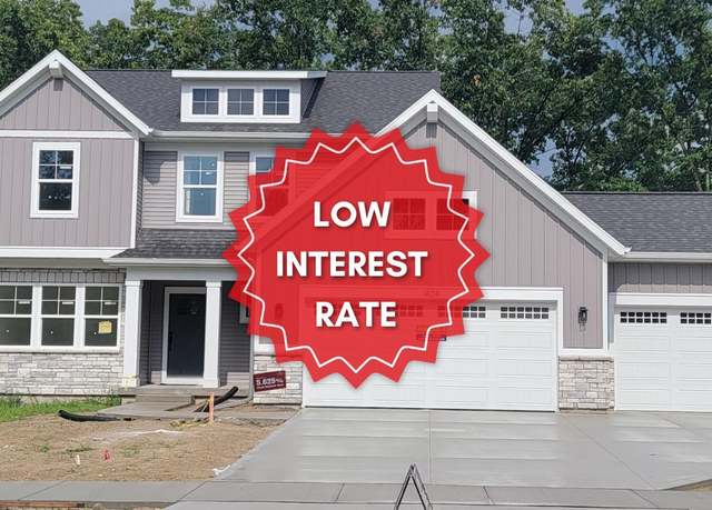 Property at 1404 Kimber Dr, Lowell, MI 49331, 4 beds, 2.5 baths