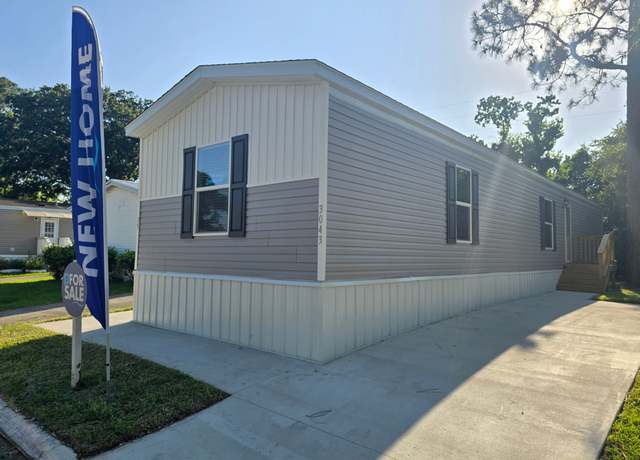 Property at 3043 Gulfstream Ln #35, Jacksonville, FL 32250, 3 beds, 2 baths