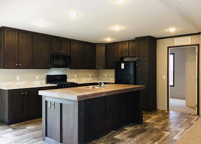 Property at 13774 Colorado Way, Eagle, MI 48822, 3 beds, 2 baths