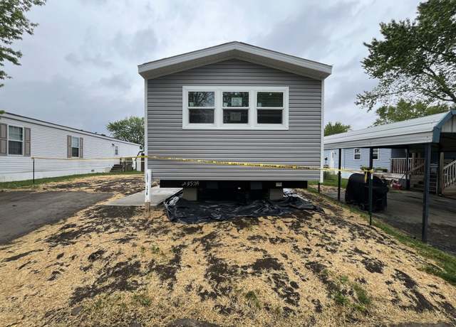 Property at 1016 Glencoe Dr #176, Findlay, OH 45840, 3 beds, 2 baths