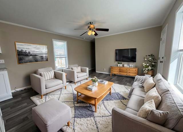 Property at 11985 Springbrook Ct, Romeo, MI 48065, 3 beds, 2 baths