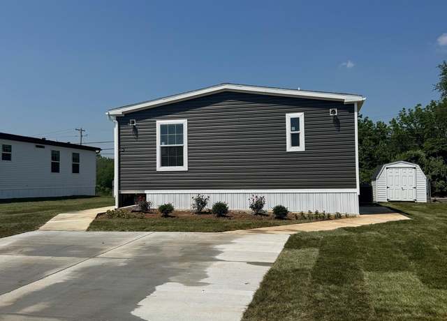 Property at 124 Sycamore Dr, Honey Brook, PA 19344, 3 beds, 2 baths