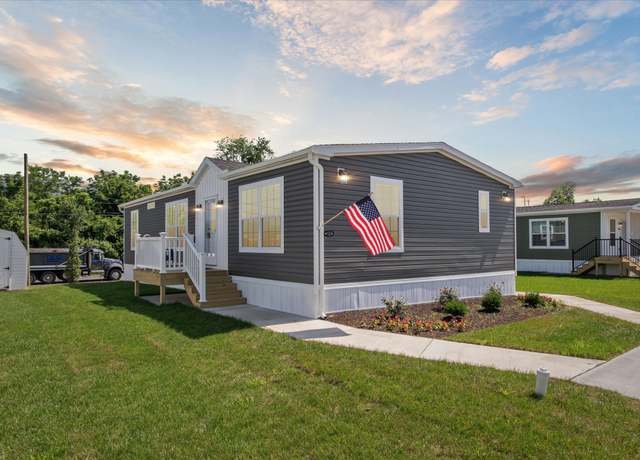 Property at 124 Sycamore Dr, Honey Brook, PA 19344, 3 beds, 2 baths