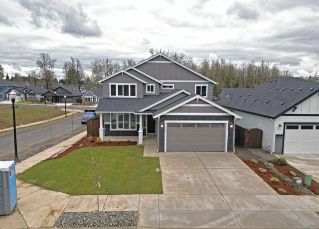 Property at 731 NW 29th St, Battle Ground, WA 98604, 4 beds, 2.5 baths