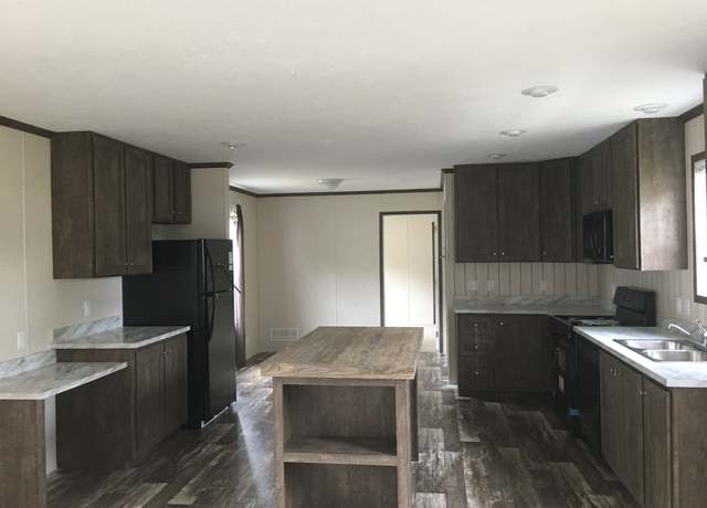 Property at 1404 Marblehead Dr, Mishawaka, IN 46544, 2 beds, 2 baths