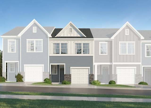 Property at 216 Paramount Dr, Smithfield, NC 27577, 3 beds, 2.5 baths