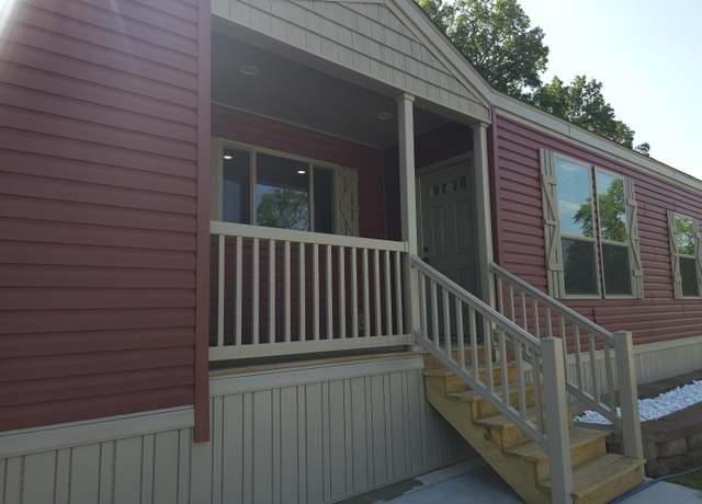 Property at 11481 2nd St NE, Magnolia, OH 44643, 3 beds, 2 baths