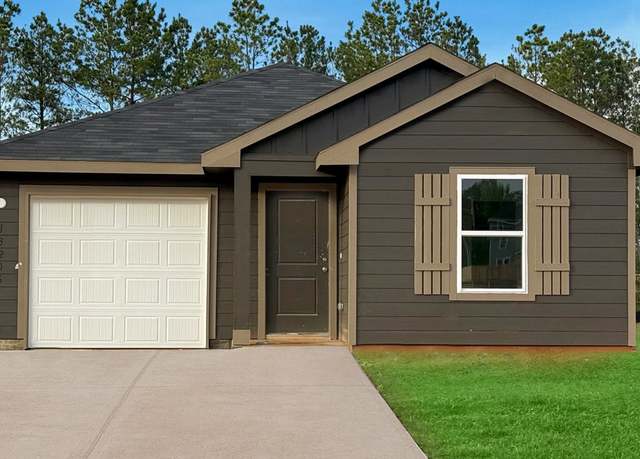 Property at 13206 Mccrorey Tartan Ln, Conroe, TX 77303, 3 beds, 2 baths