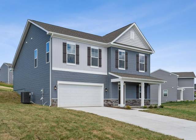 Property at 102 Rolling Ridge Ct, Staunton, VA 24401, 4 beds, 3 baths