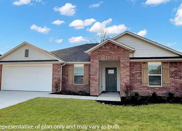 Property at 100 Rickett St, Pea Ridge, AR 72751, 4 beds, 2 baths