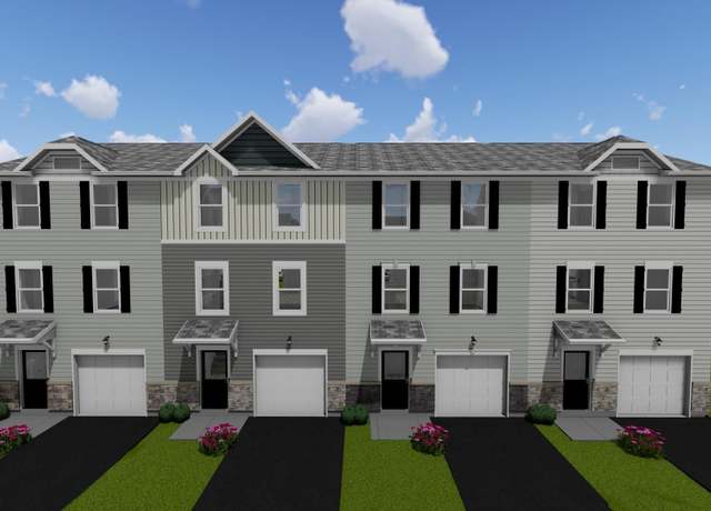 Property at 213 Huntwellwest Blvd, Ranson, WV 25438, 2 beds, 2 baths