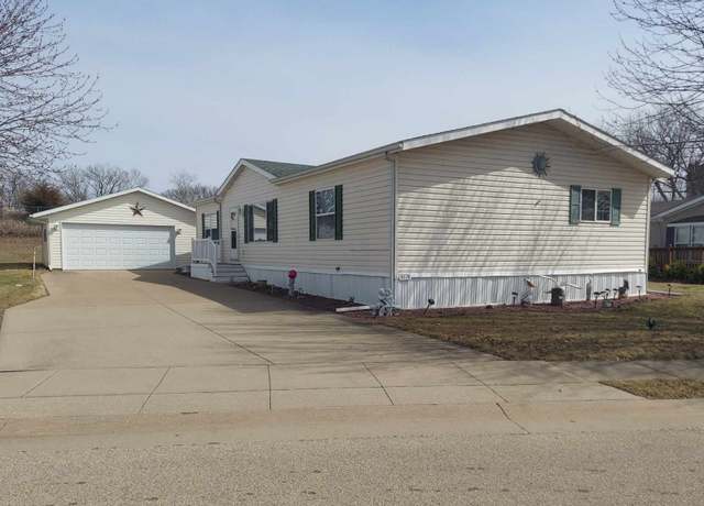 Property at 4170 Sunlight Rdg Unit SUN4170, Dubuque, IA 52001, 3 beds, 2 baths