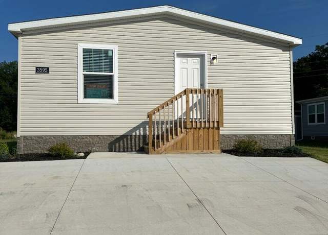 Property at 3595 Winsford Drive Site #385, Jackson, MI 49201, 3 beds, 2 baths