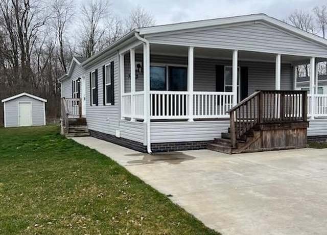 Property at Beautiful Home On Woodline W Porch 3996 Shoreham, Jackson, MI 49201, 3 beds, 2 baths