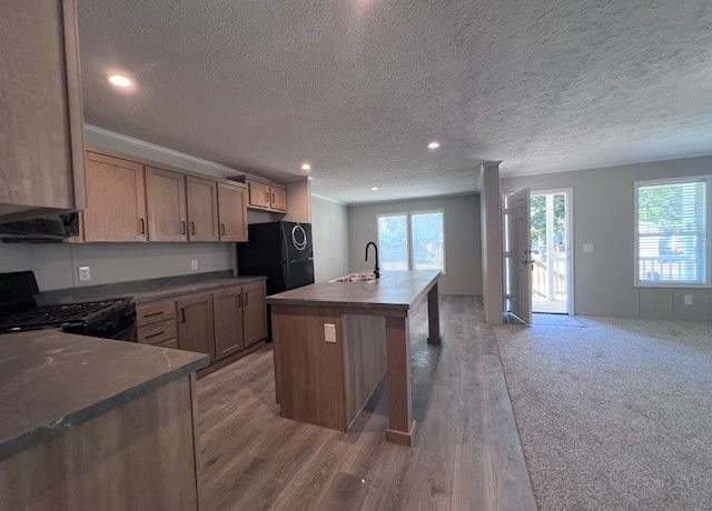 Property at 39 Oak Blvd, Belleville, MI 48111, 3 beds, 2 baths