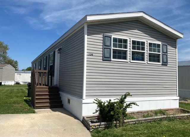 Property at 3323 Iowa St #229, Lawrence, KS 66046, 3 beds, 2 baths