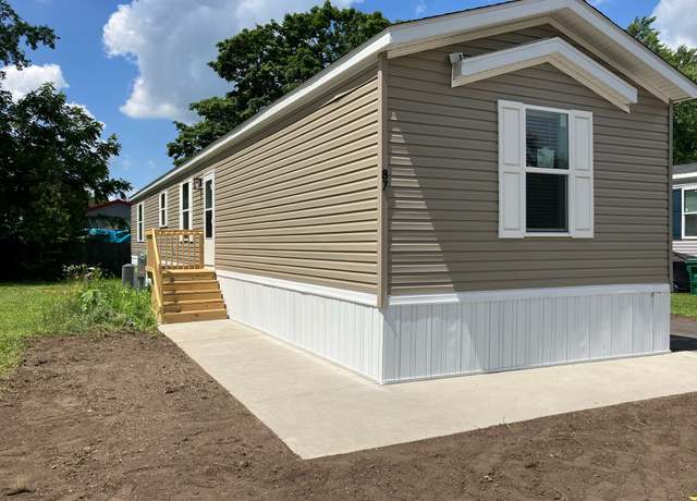 Property at 6219 S US Highway 51 Site 87, Janesville, WI 53546, 3 beds, 2 baths