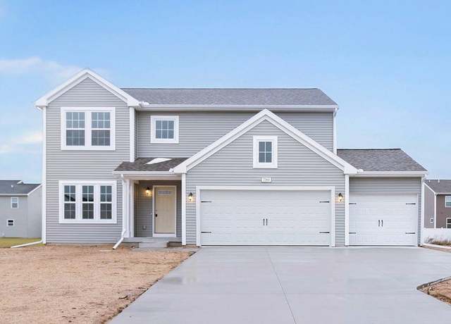 Property at 392 Golfside Dr, Ionia, MI 48846, 4 beds, 2.5 baths