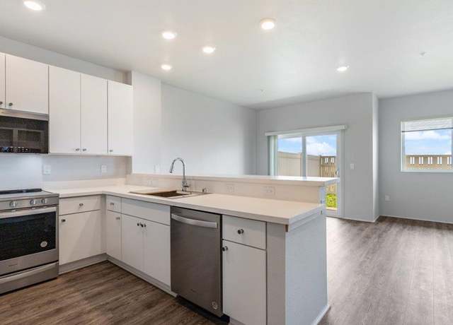 Property at 91-4099 Hikuono St #306, Kapolei, HI 96707, 3 beds, 2.5 baths