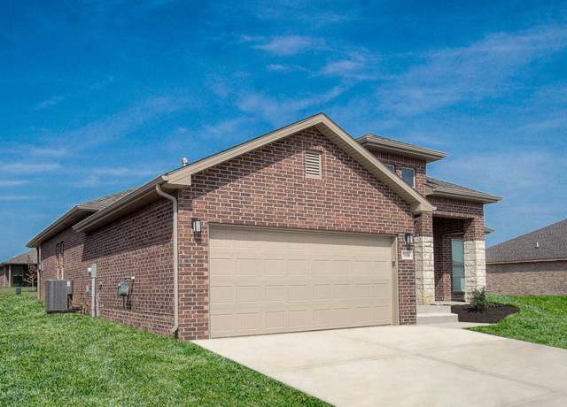 Property at 25492 W 84th Ter, Lenexa, KS 66227, 3 beds, 2 baths