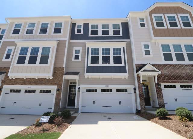 Property at 2723 Hunter Woods Dr, Apex, NC 27502, 4 beds, 3.5 baths
