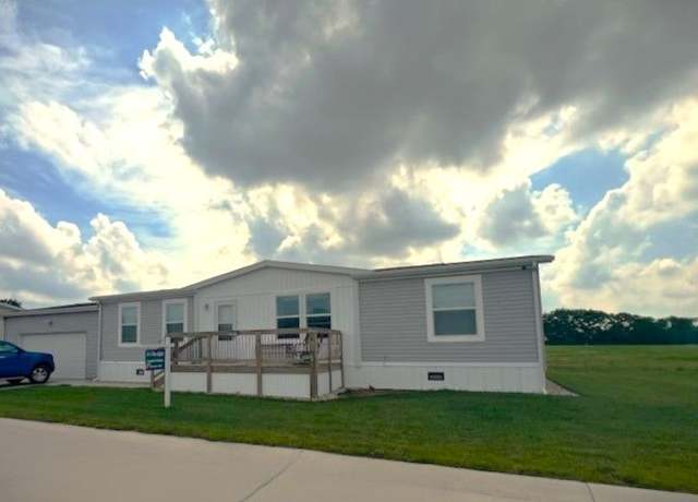 Property at Clayton - Wakarusa C197 Camelot Village Plan, Anderson, IN 46013, 3 beds, 2 baths