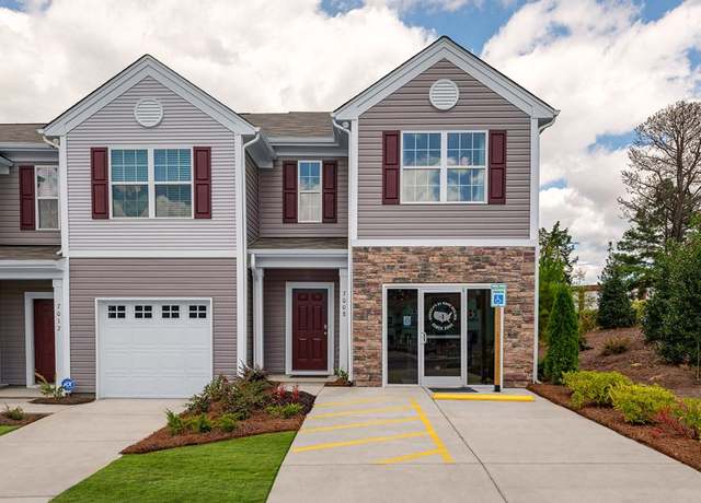 Property at 762 Wagon Cross Ct, York, SC 29745, 3 beds, 2.5 baths