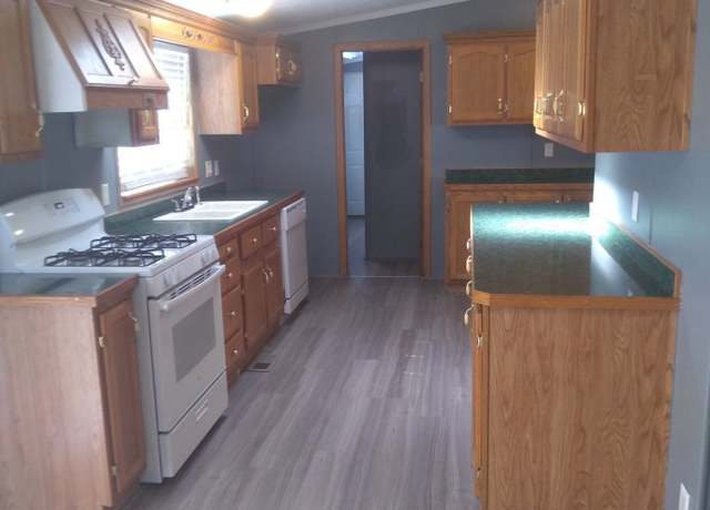 Property at 8821 Sycamore, Kalamazoo, MI 49009, 4 beds, 2 baths