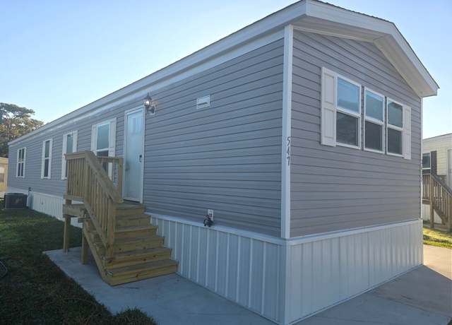 Property at 2635 Dancer Ct #547, Jacksonville, FL 32250, 3 beds, 2 baths