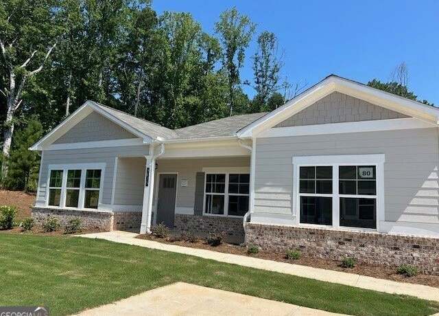 Property at 3855 Shelleydale Dr, Powder Springs, GA 30127, 3 beds, 2 baths