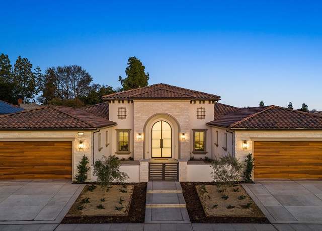 Property at 1677 N Twinberry Ave, Clovis, CA 93619, 4 beds, 3.5 baths