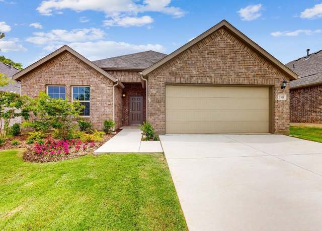 Property at 3305 Fortress Way, Denton, TX 76208, 4 beds, 2 baths