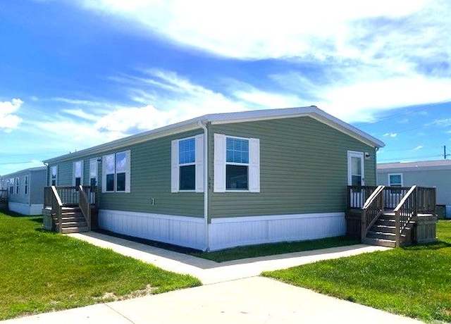 Property at Huge Living Space In This #345, Gardner, KS 66030, 3 beds, 2 baths